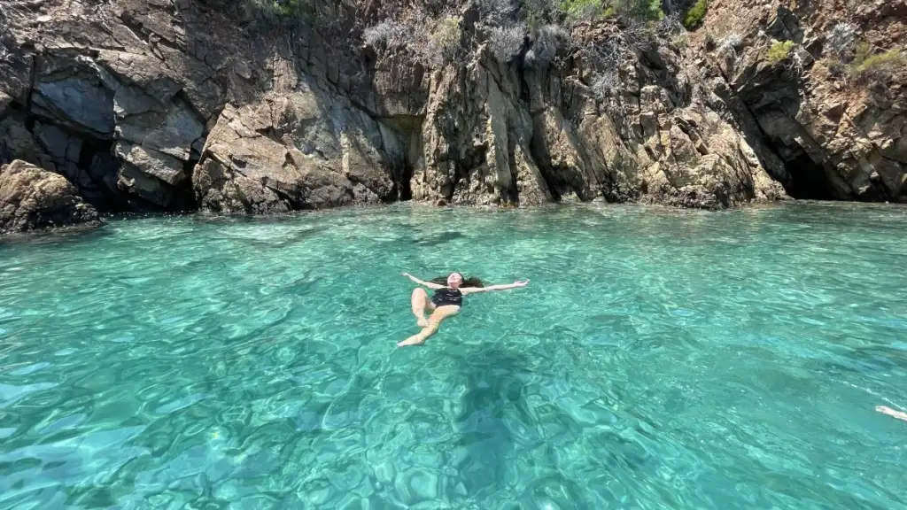 Fethiye Limanı'ndan kalkan Reff Boat günübirlik tekne turu teknesi